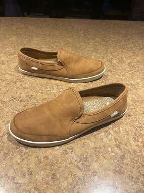 Sanuk Women's Pair O Dice Leather Slip-On Loafers Tobacco Brown